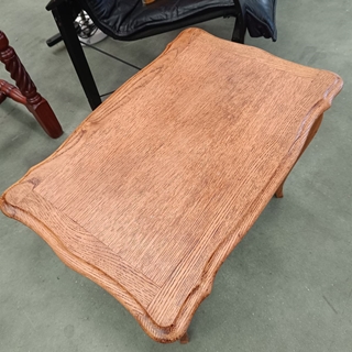 Mesa auxiliar en madera de roble - Imagen 2